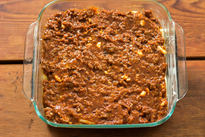 2014-03-12-pastitsio-step-6-assemble-layer-2.jpeg image