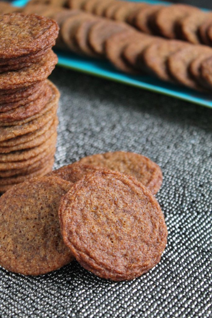chewy-molasses-cookies-2-683x1024